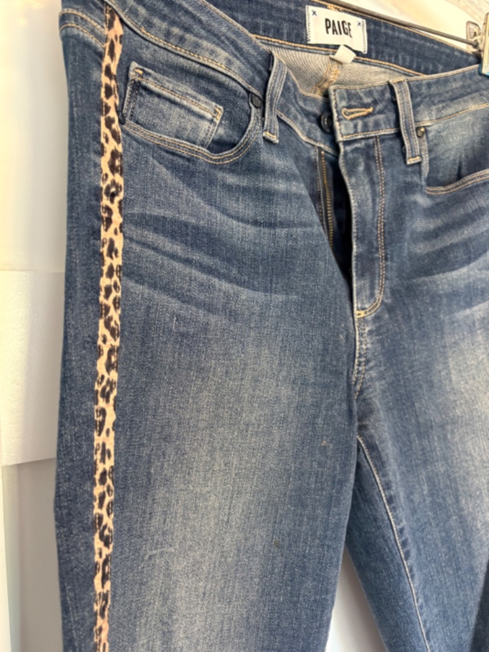 Paige "Hoxton Crop" women's jeans with leopard detail - Size 27